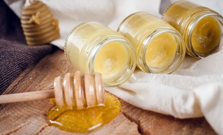 You can make an ointment for the treatment of thoracic osteochondrosis at home